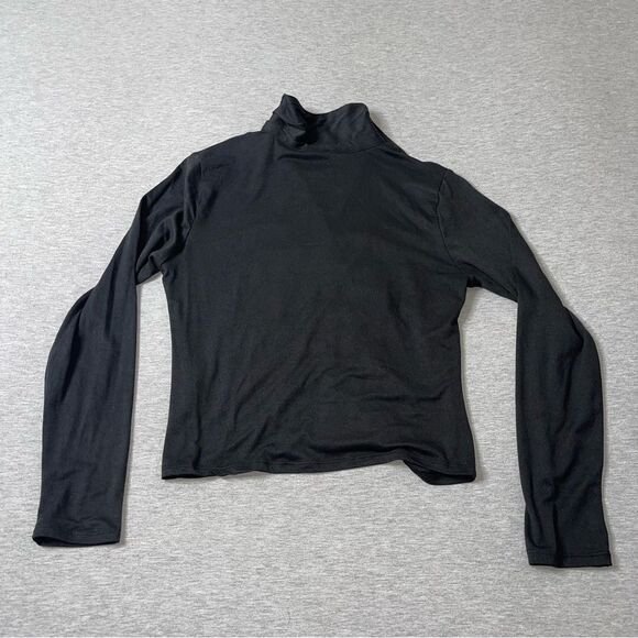 No Boundaries Juniors' Ruched Button Front Blouse Top - Picture 2 of 4